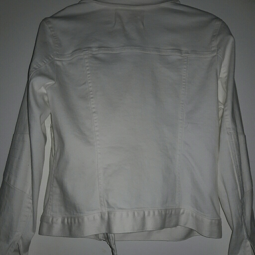 white jean Jacket - Picture 5 of 7
